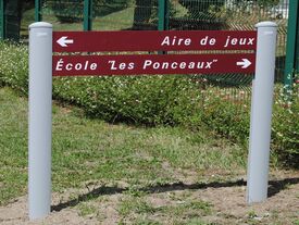 Panneau signalisation école et aire de jeux