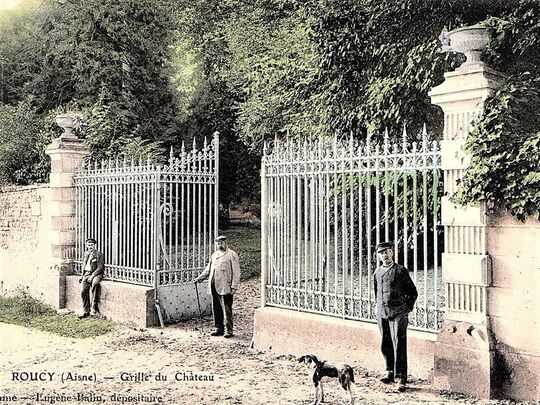 Grille du château de Roucy