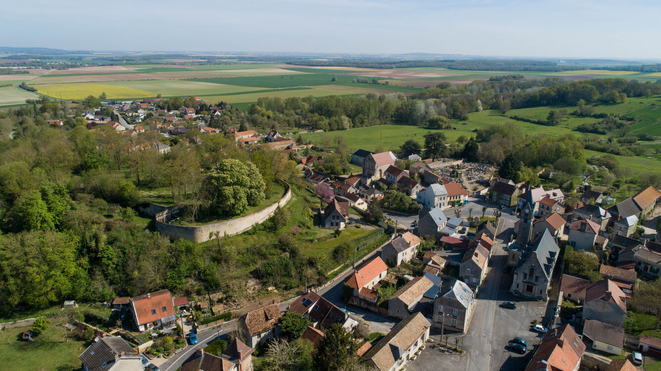 Vue aérienne de Roucy